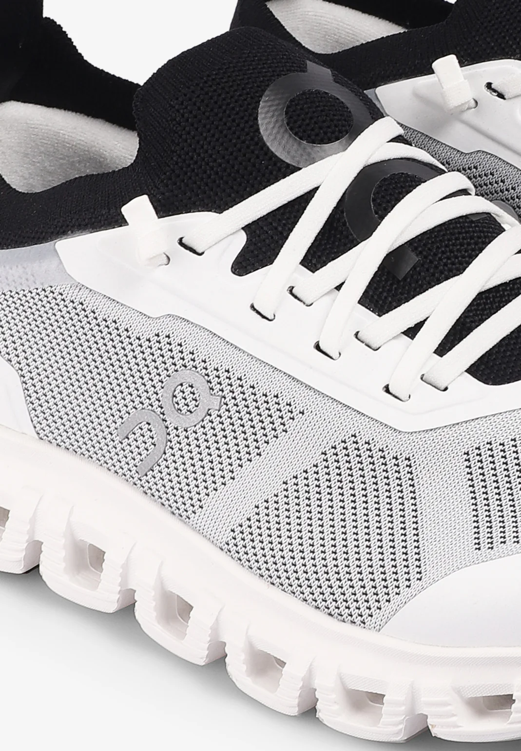 ON | SNEAKERS CLOUD 6 VERSA HOMBRE - Image 4