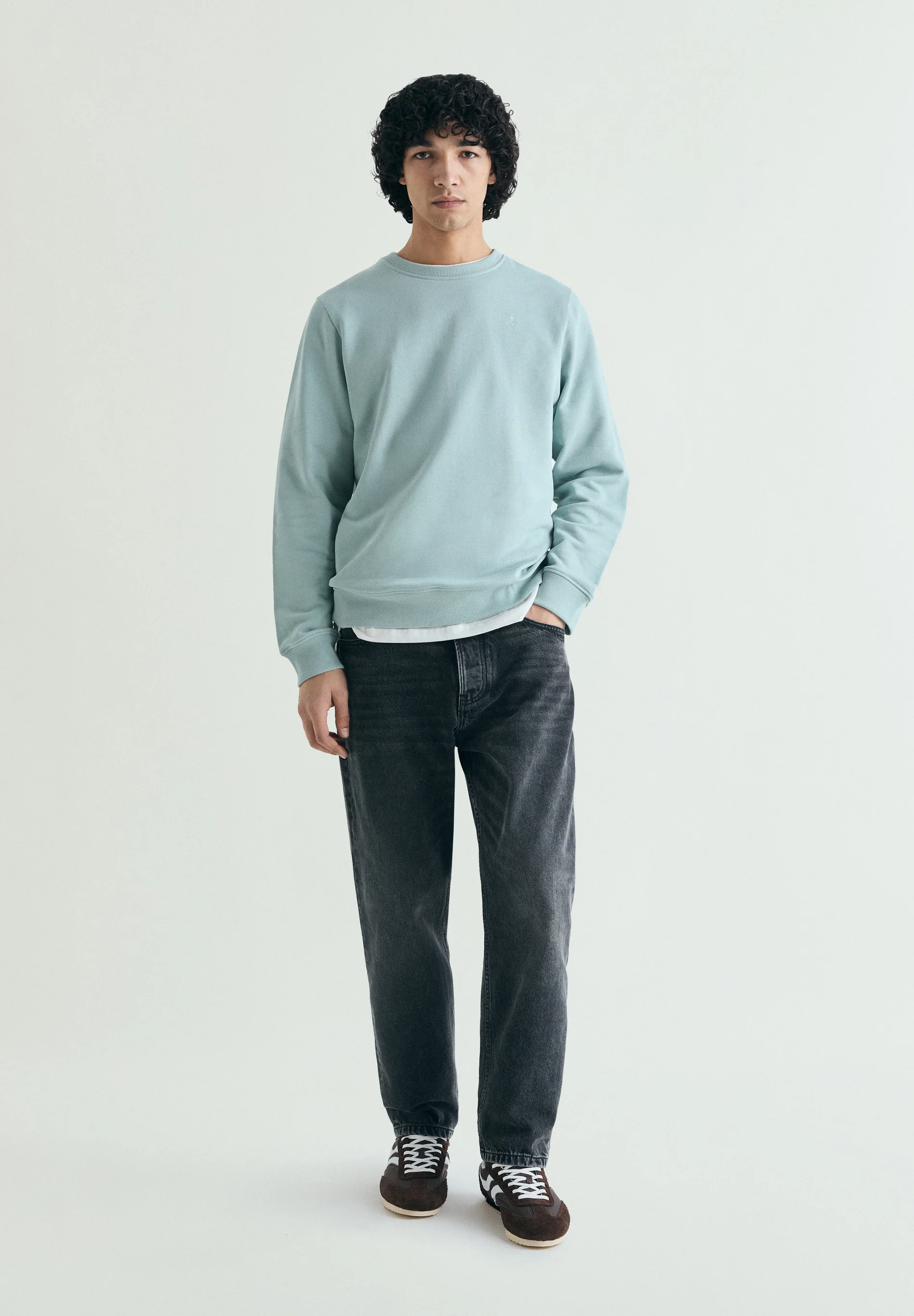 SUDADERA BORDADA WASHED - Image 2