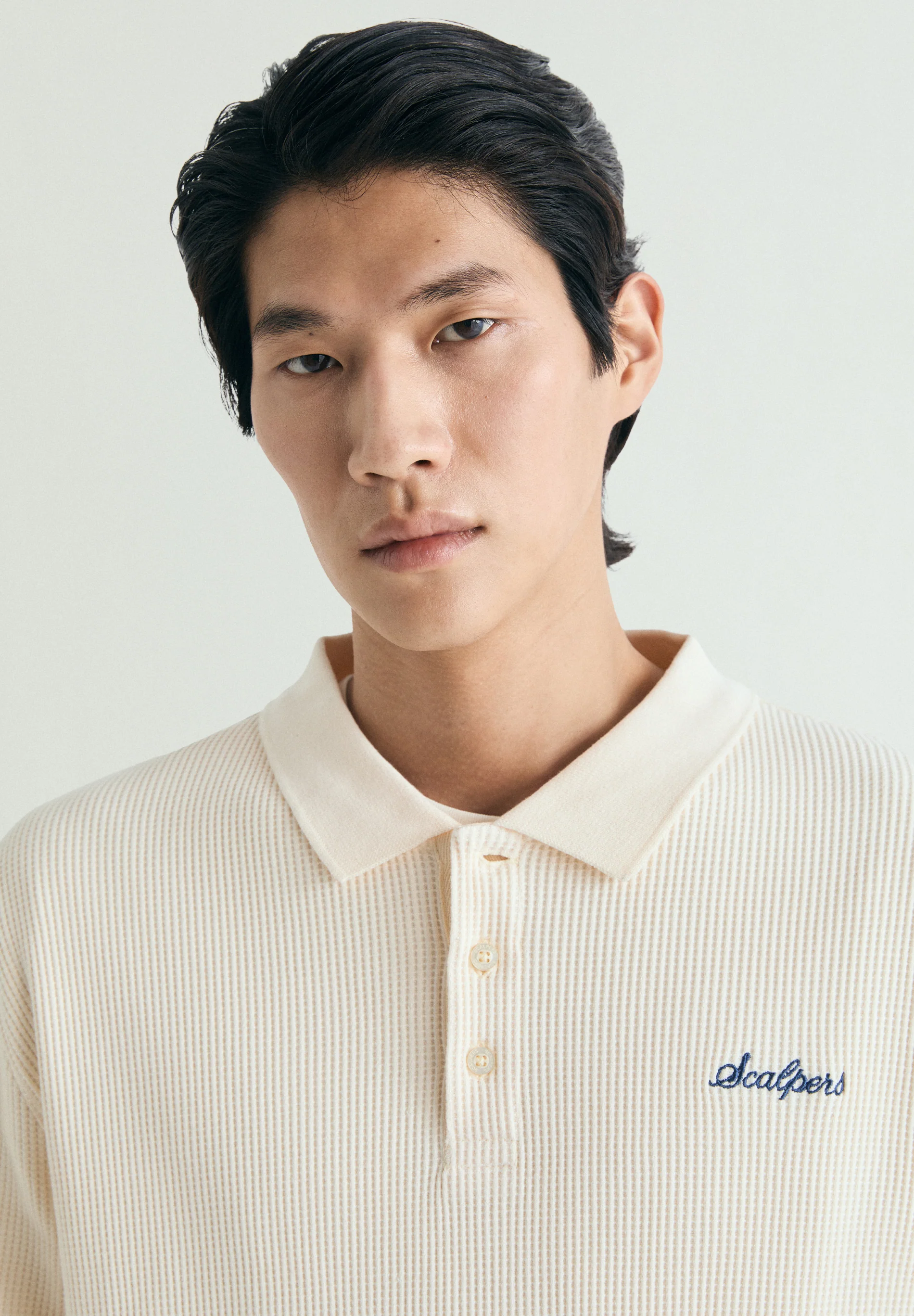 SUDADERA ESTILO POLO WAFFLE - Image 3
