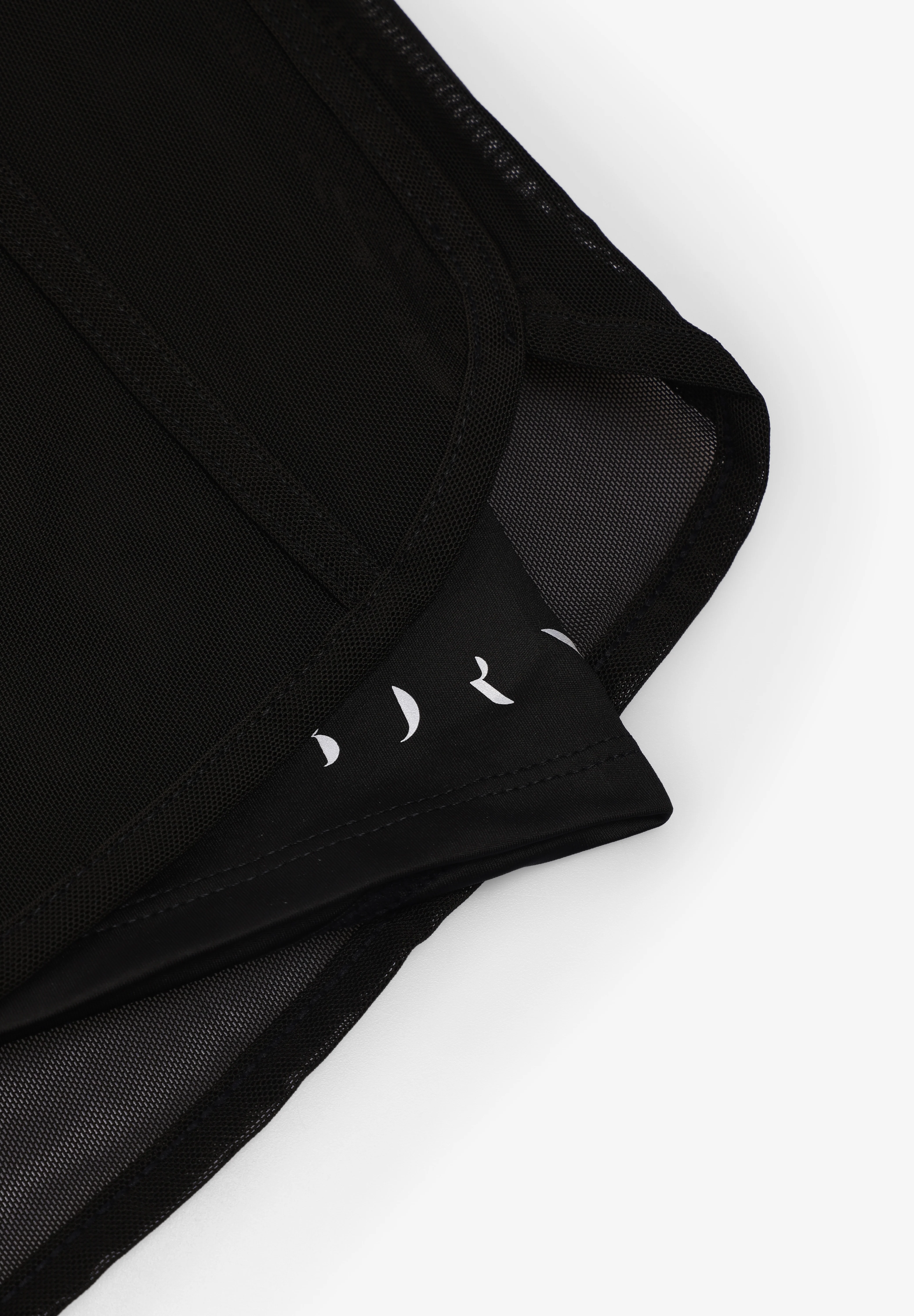 BORN LIVING YOGA | SHORT DEPORTIVO PADMA 2.0 - Image 3