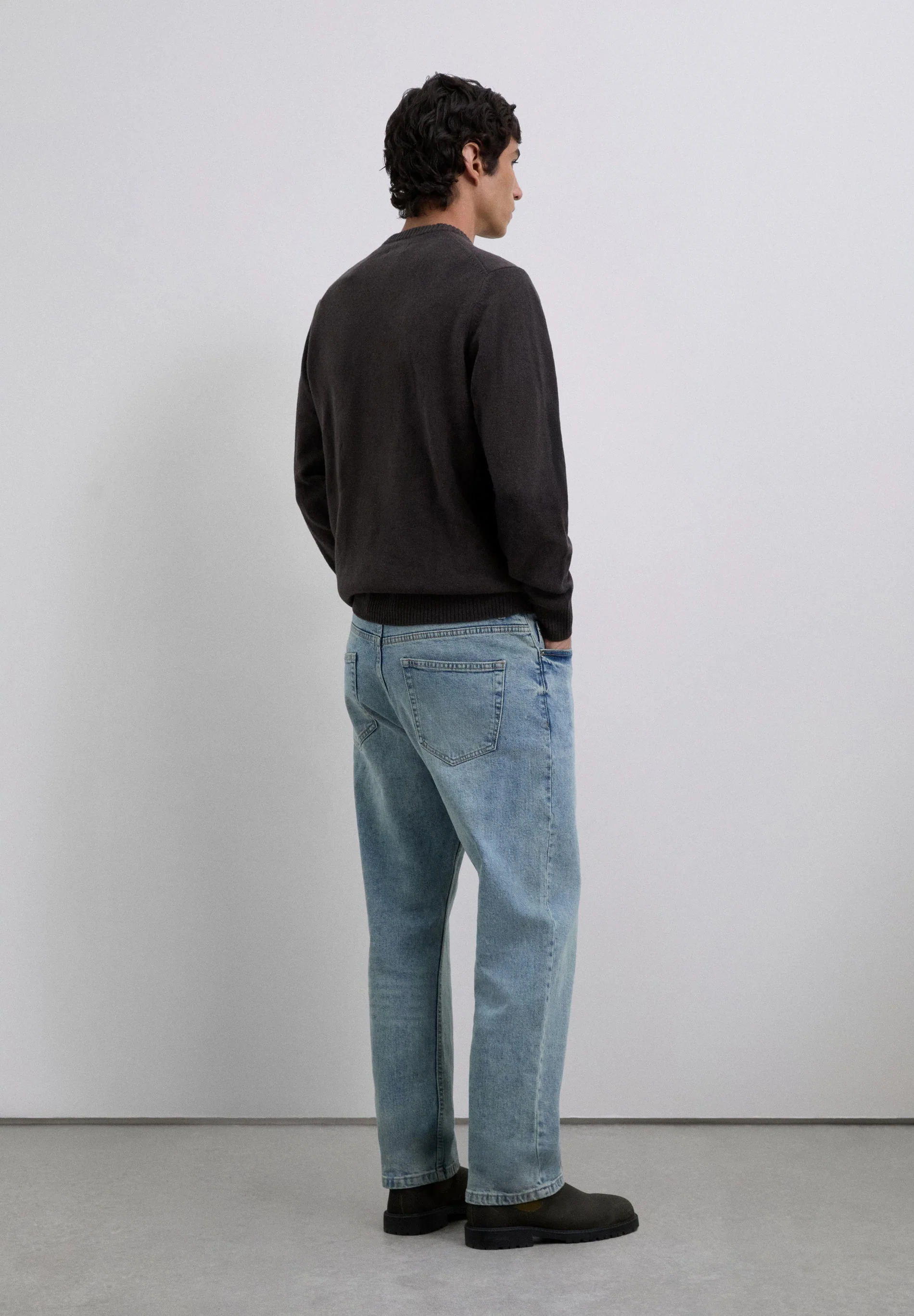 PANTALÓN VAQUERO REGULAR FIT - Image 5