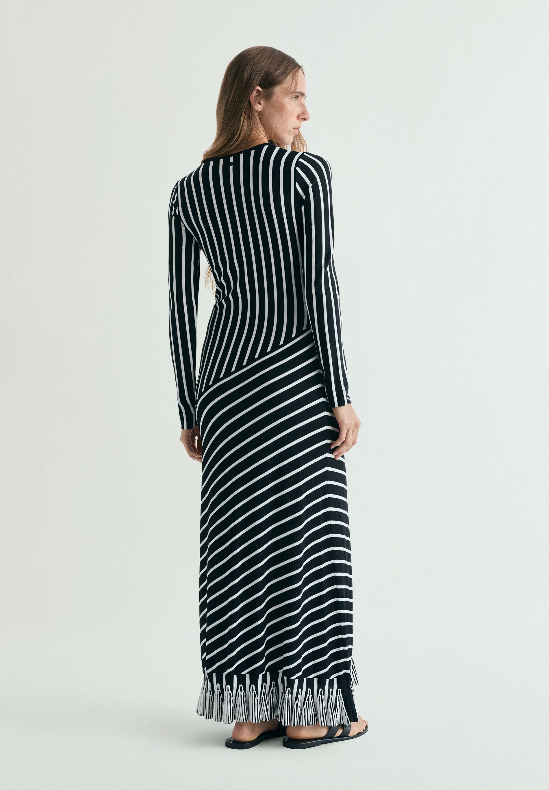VESTIDO RAYAS CONTRASTE - Image 4